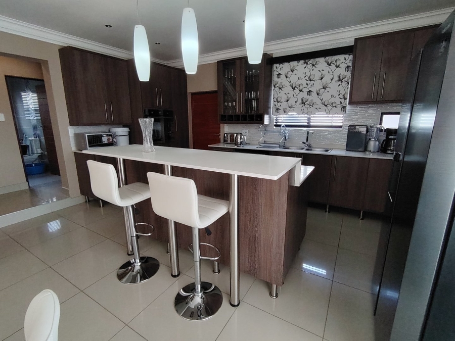 4 Bedroom Property for Sale in Wild Olive Estate Free State